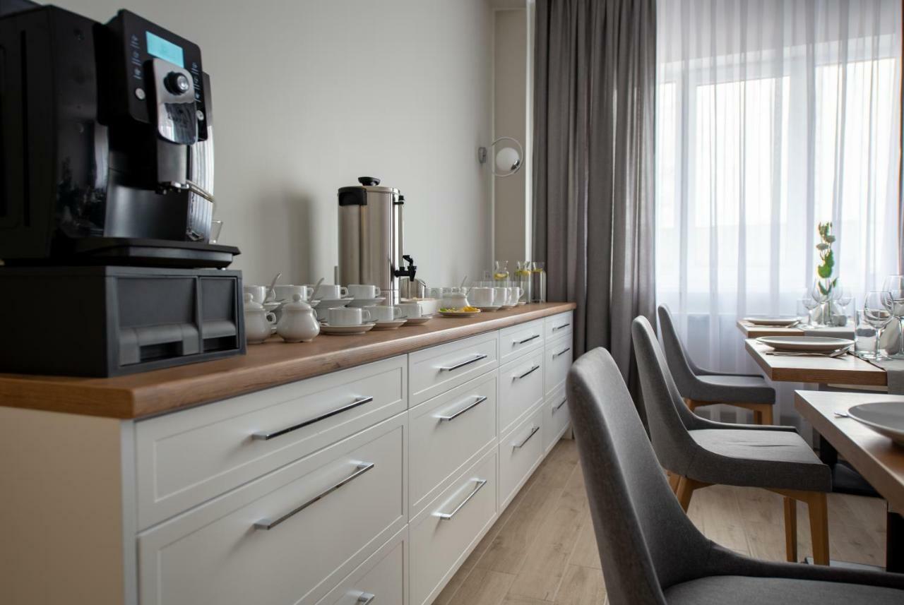 Bialy Gosciniec Hotel Ciechanów Kültér fotó